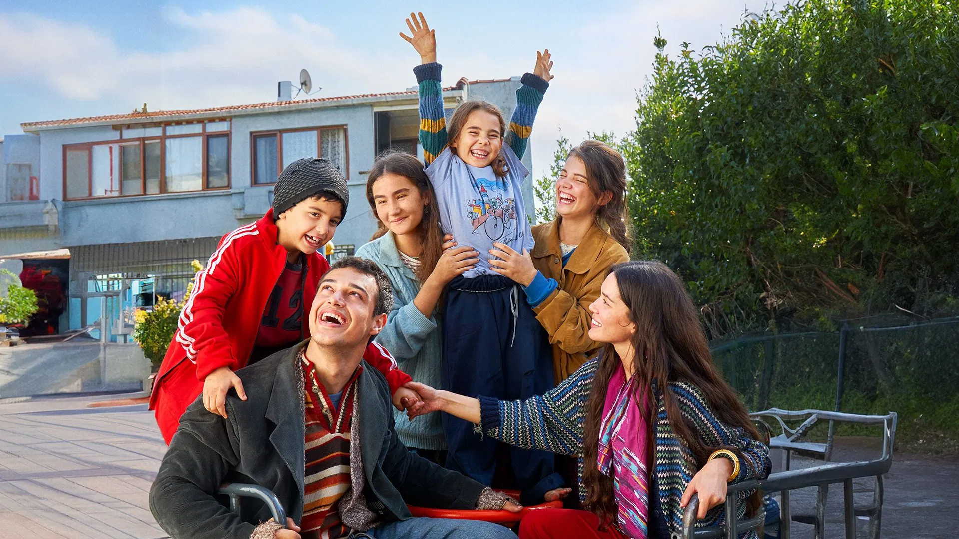 مسلسل المشردون الموسم الاول – الحلقة 12 مترجمة